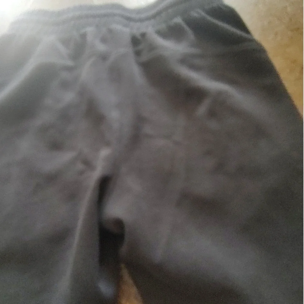 Old Navy Dynamic Fleece Shorts Kids Size M 8 Black Excellent Zip Pockets Active